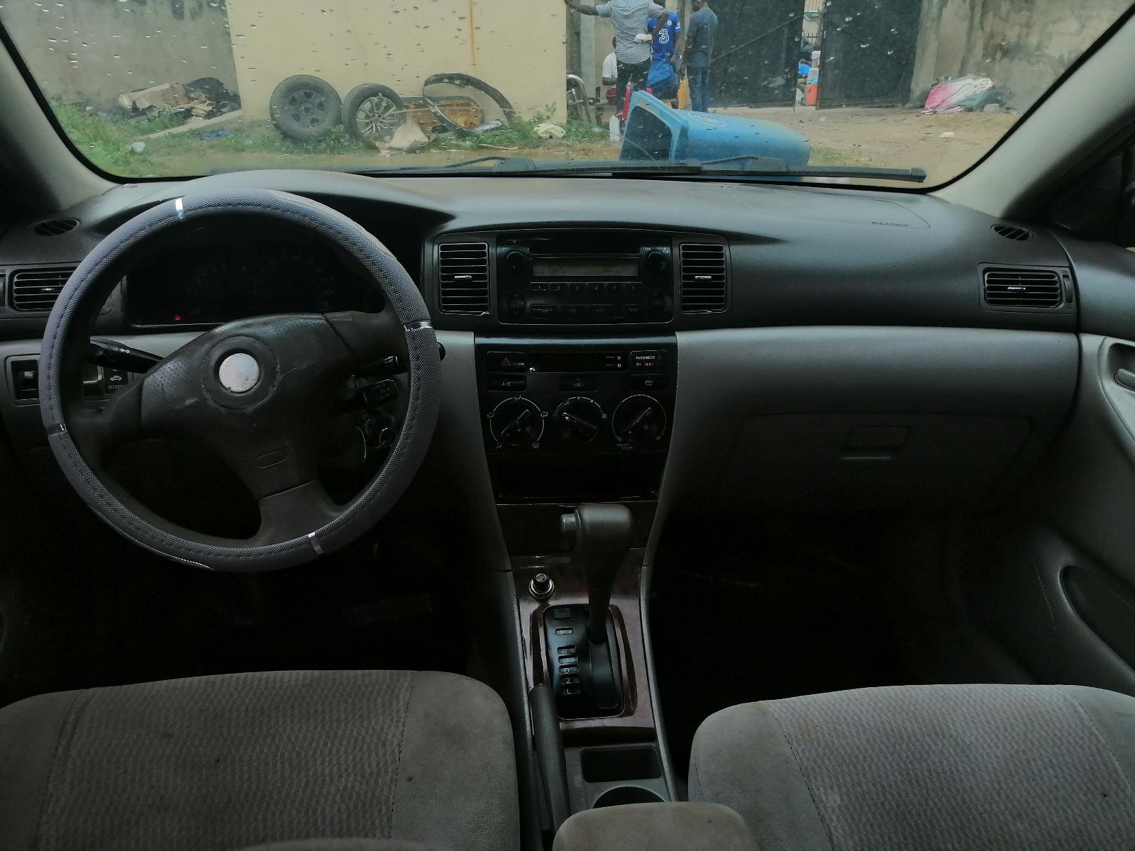2006 Toyota Corolla LE Sedan, Grey