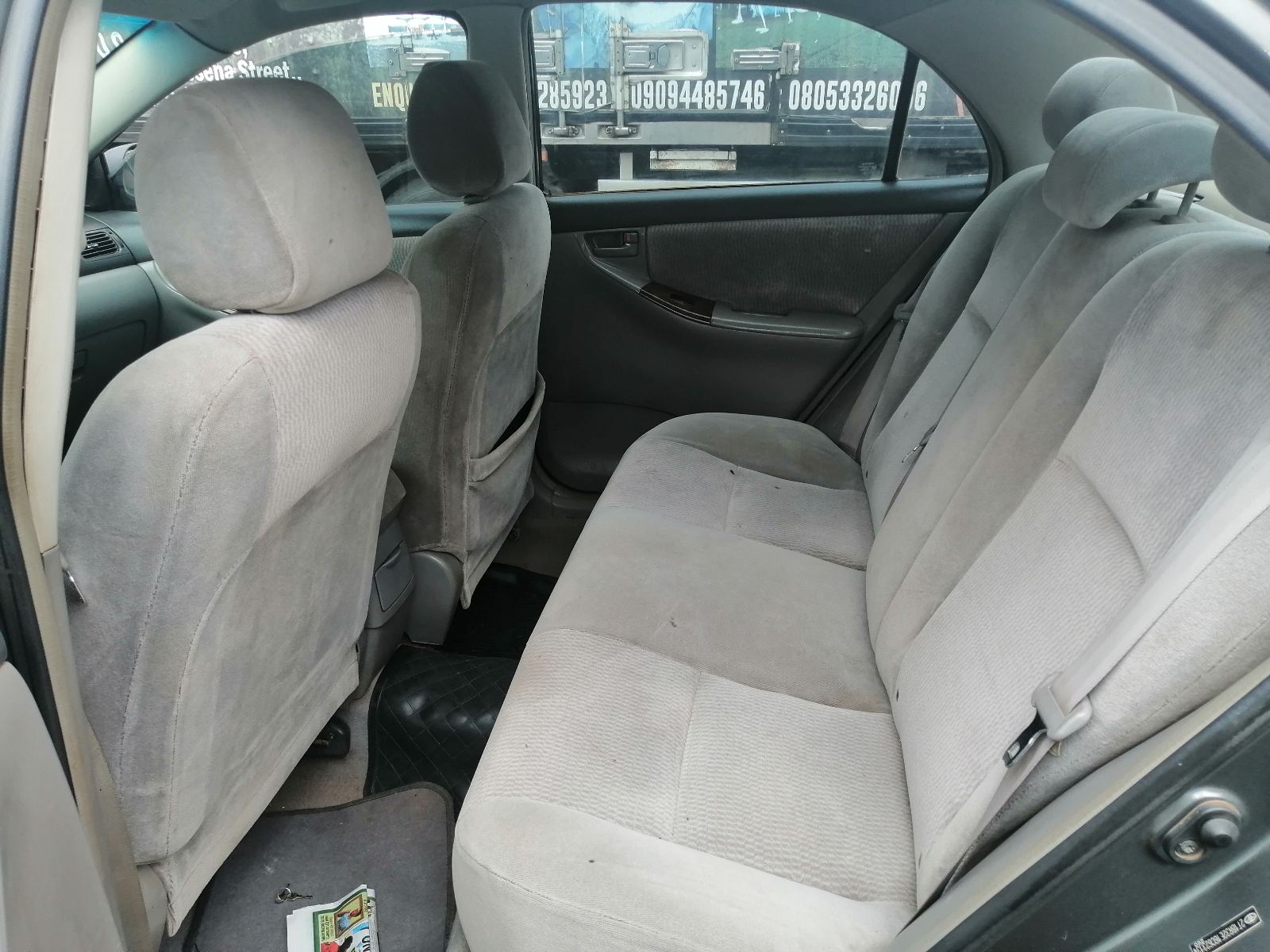 2006 Toyota Corolla LE Sedan, Grey