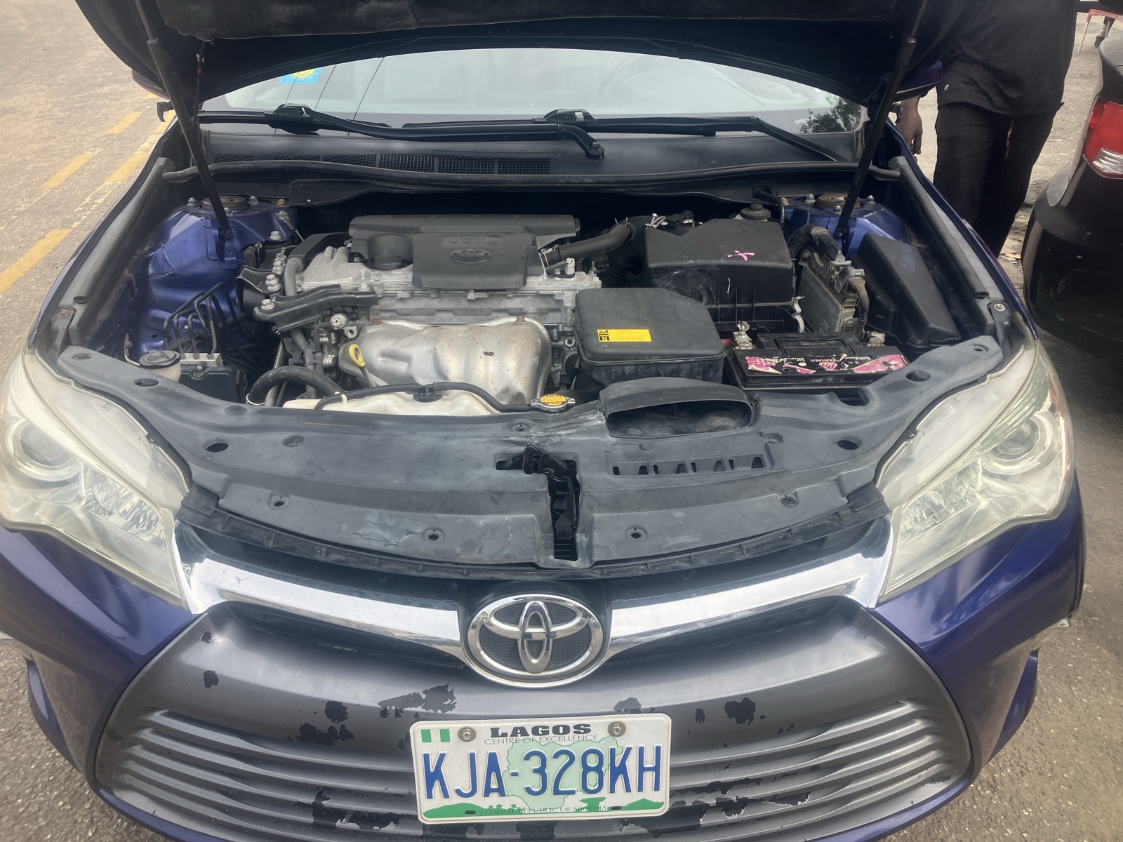 Toyota Camry SE 2016 model