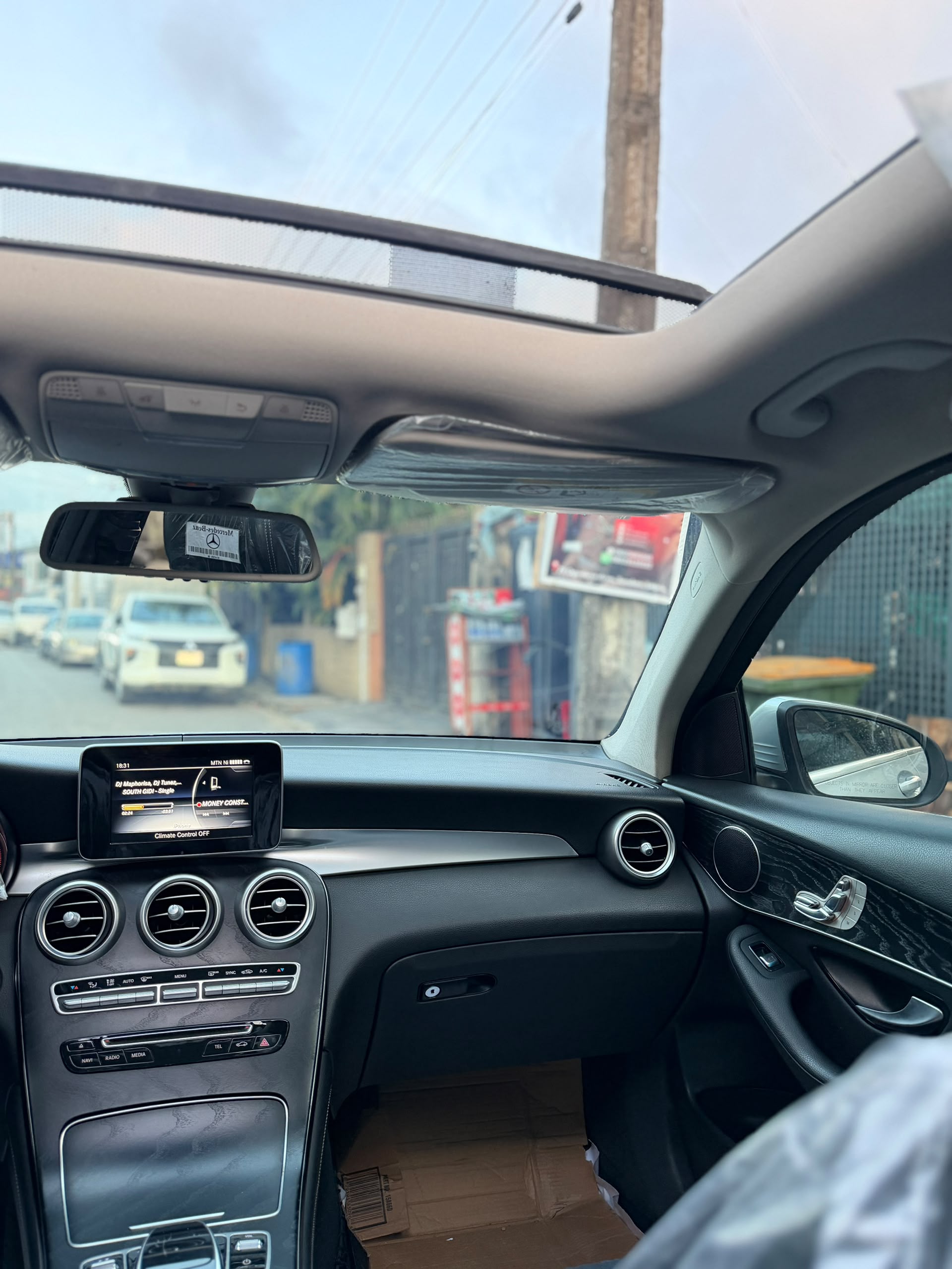 Mercedes-Benz GLC 300 Silver SUV GLC300