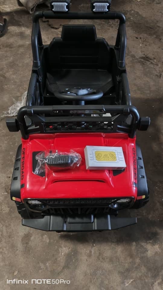 Ride-on Toy Car