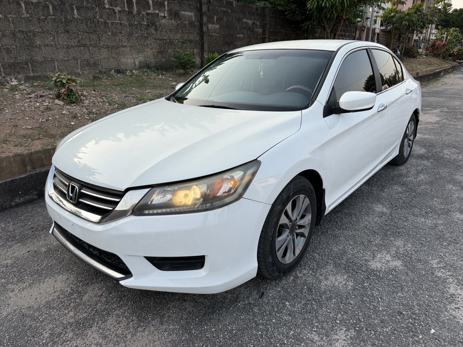 Honda Accord White Sedan