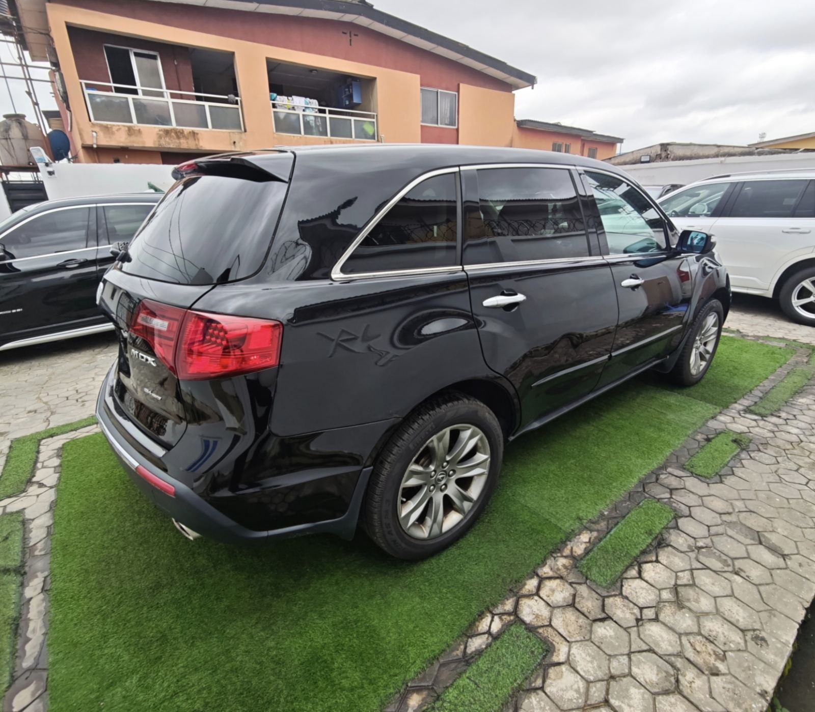 2013 Model Acura MDX Advance Black