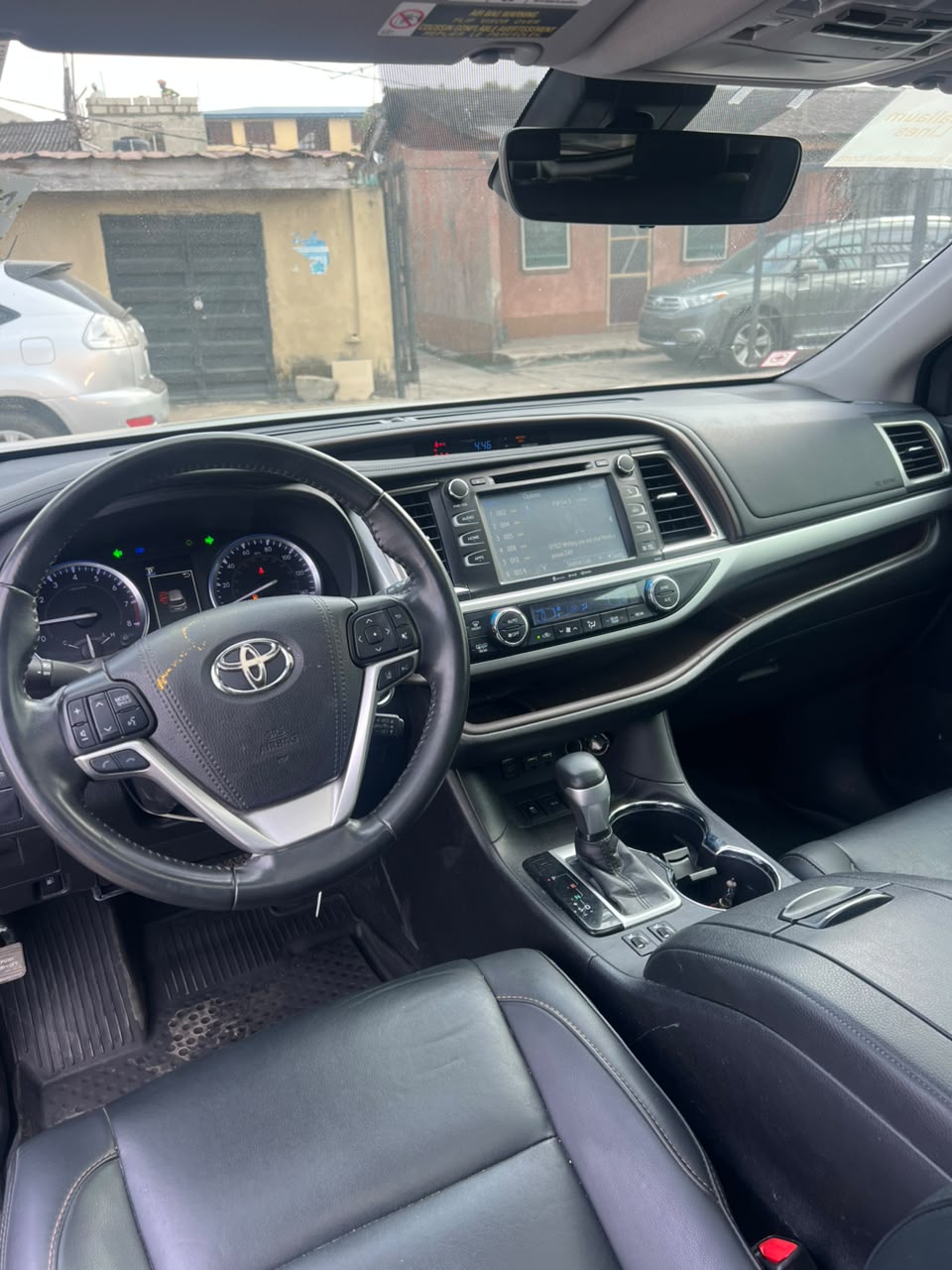 Toyota Highlander XLE AWD Black SUV