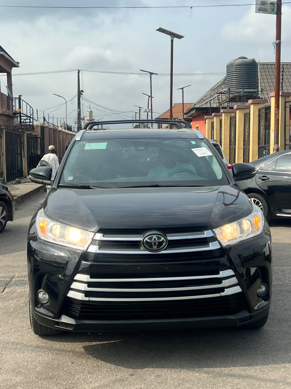 Toyota Highlander XLE AWD Black SUV