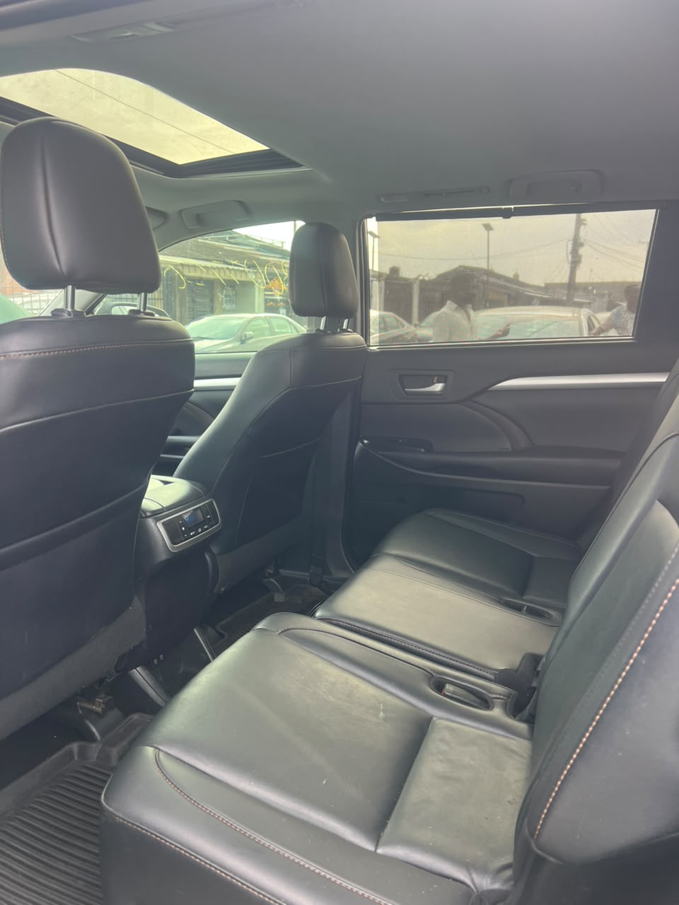 Toyota Highlander XLE AWD Black SUV