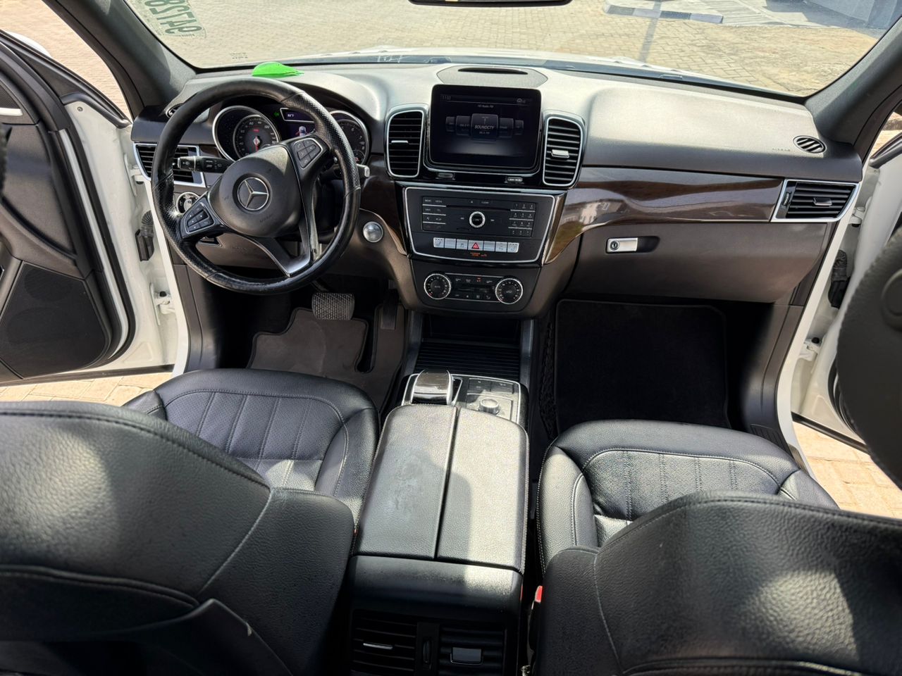 Mercedes-Benz GLE 350 4MATIC White SUV GLE350