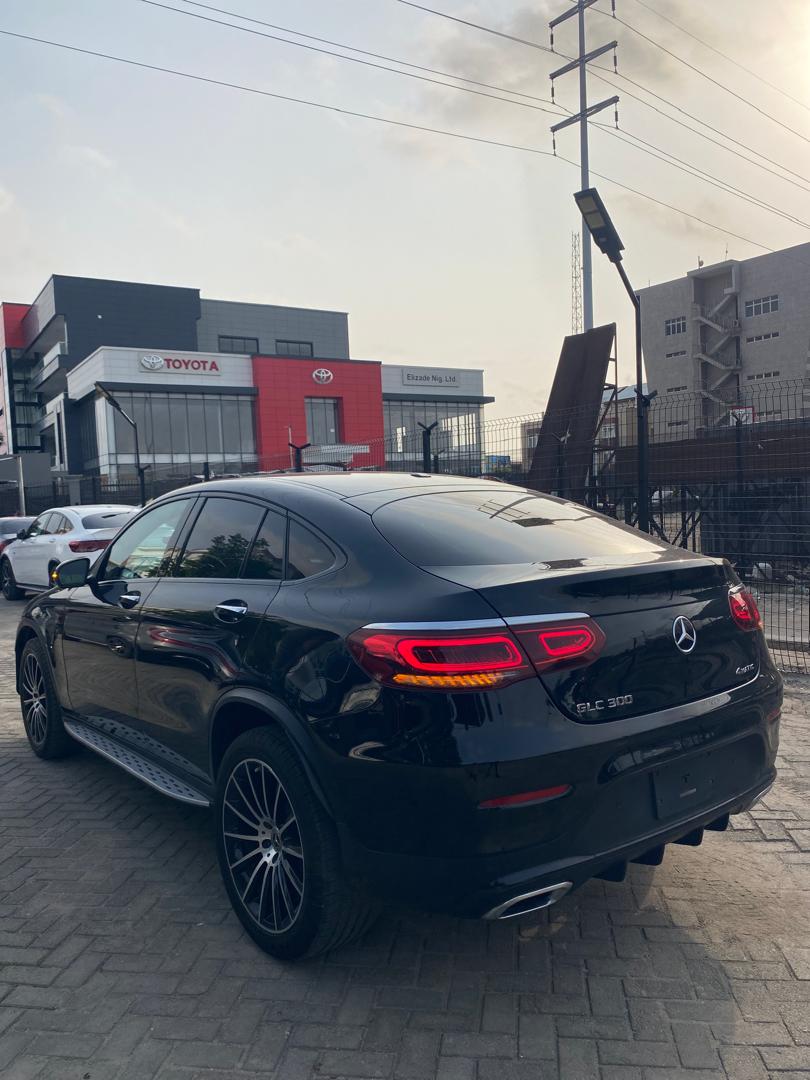 Mercedes-Benz GLC 300 Coupe Black — photo 5