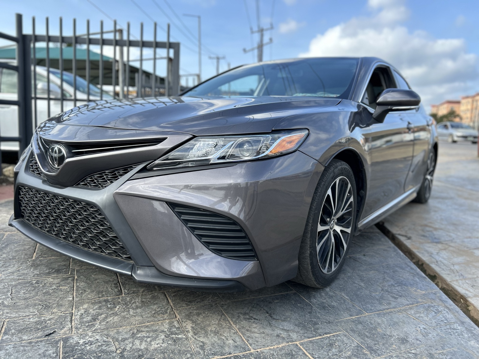 2018 Toyota Camry, Dark Grey Sedan with Alloy Wheels