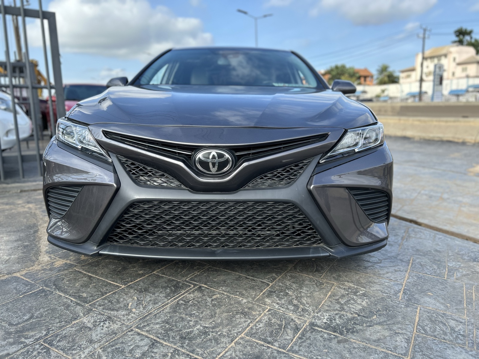 2018 Toyota Camry, Dark Grey Sedan with Alloy Wheels