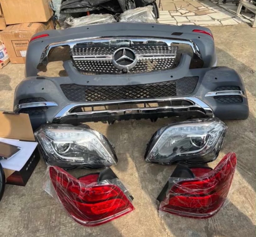 Mercedes-Benz GLK Bumper & Headlights/Taillights Upgrade Kit