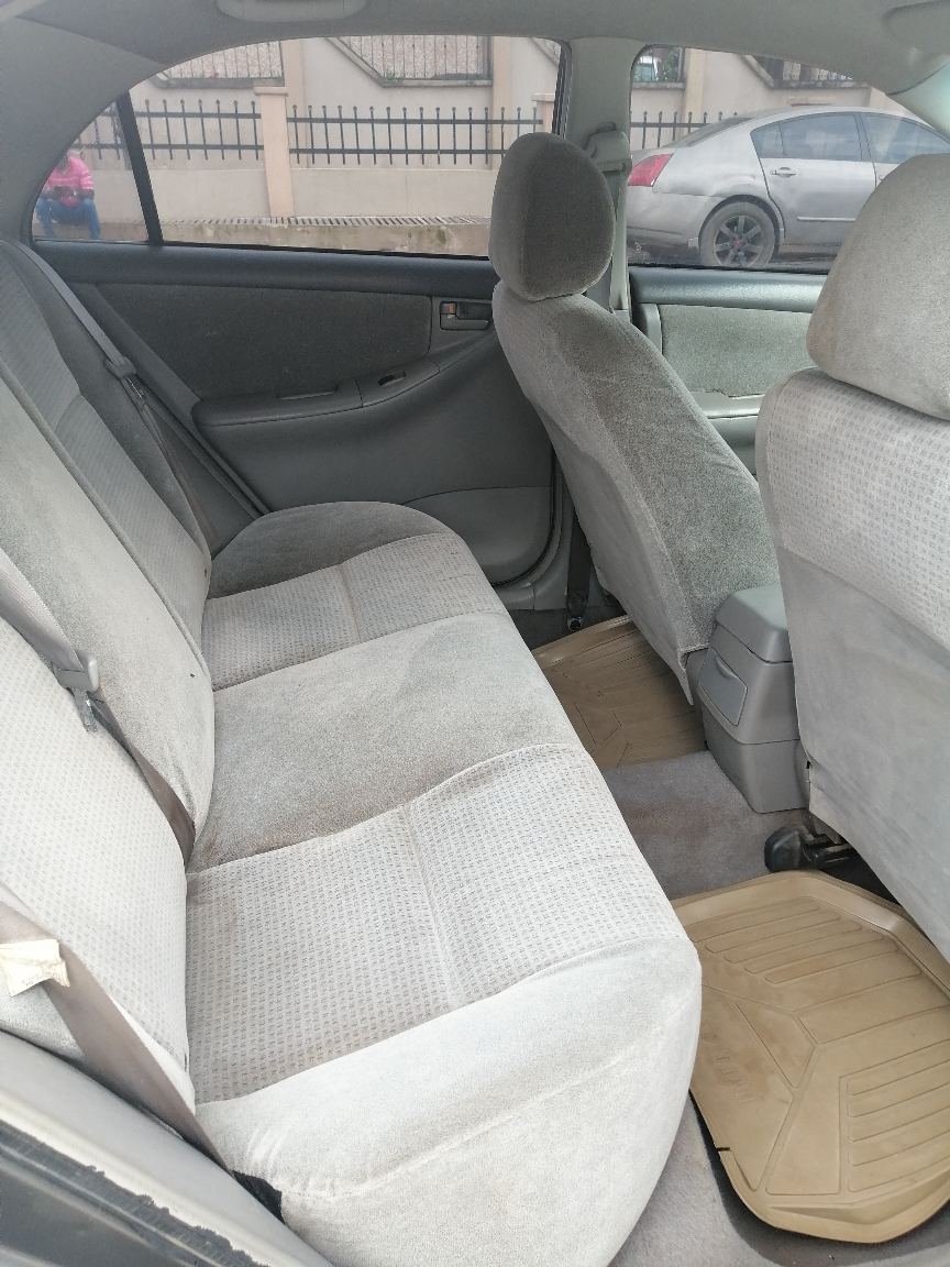 2006 Toyota Corolla, Grey Sedan with Alloy Wheels