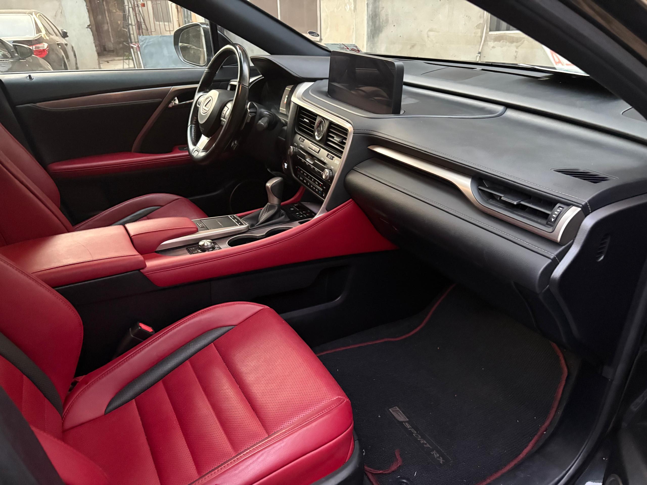 Lexus RX 350 Sport, Black SUV — photo 4