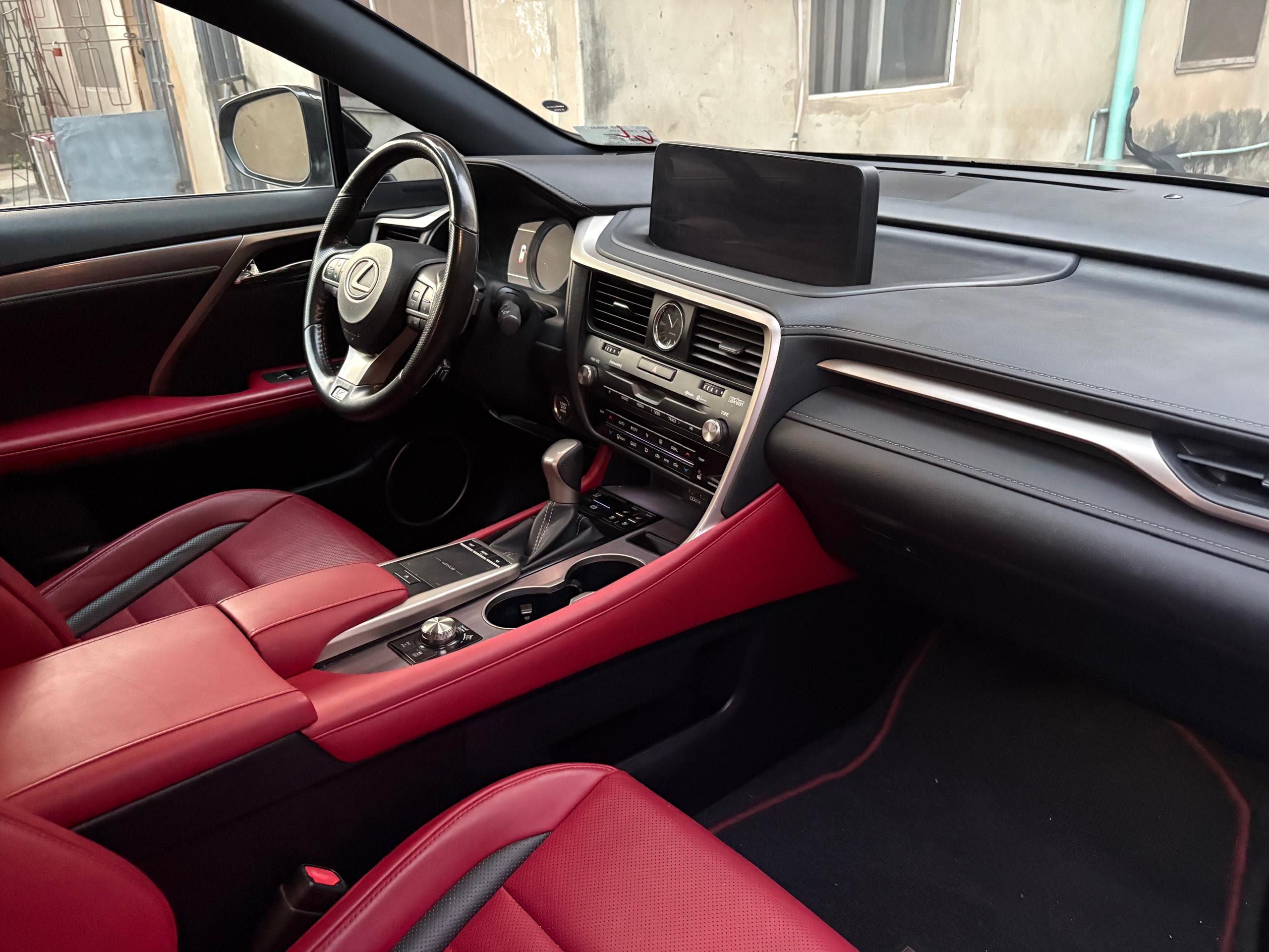 Lexus RX 350 Sport, Black SUV — photo 10