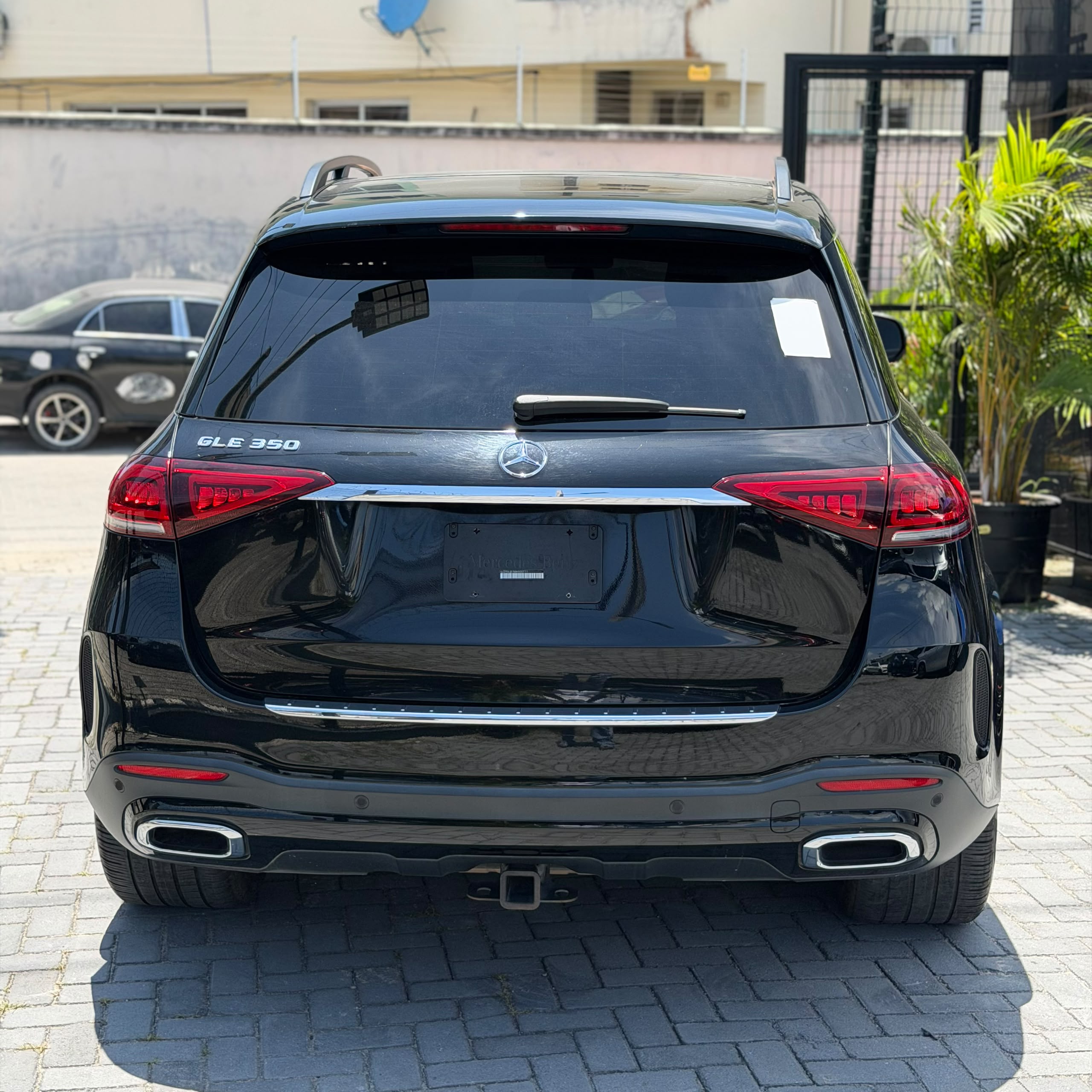 2021 MB GLE350 FOREIGN USED — photo 2