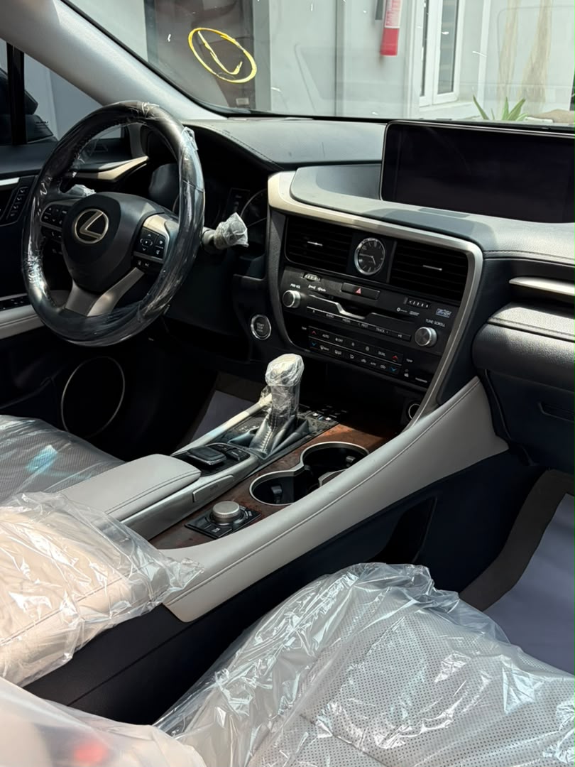 Lexus RX 350, Black SUV with Sunroof