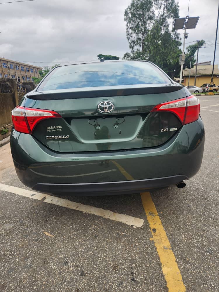 2016 Toyota Corolla LE, Green Sedan