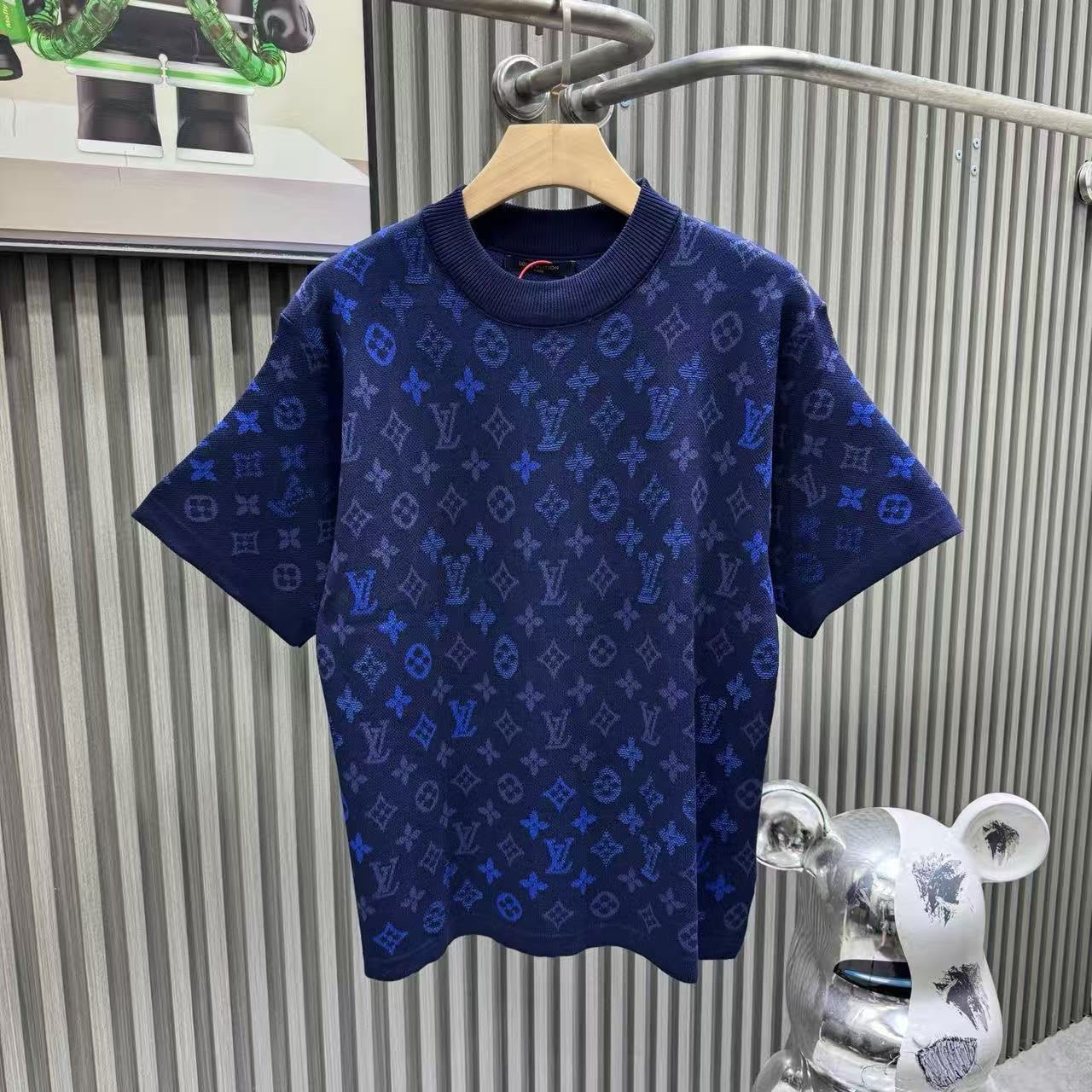 Gucci shirts