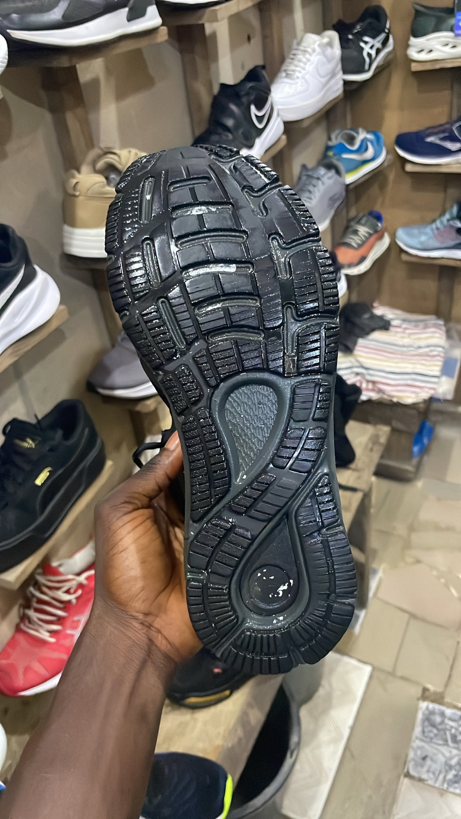 Men's Black HOVR Running Shoes