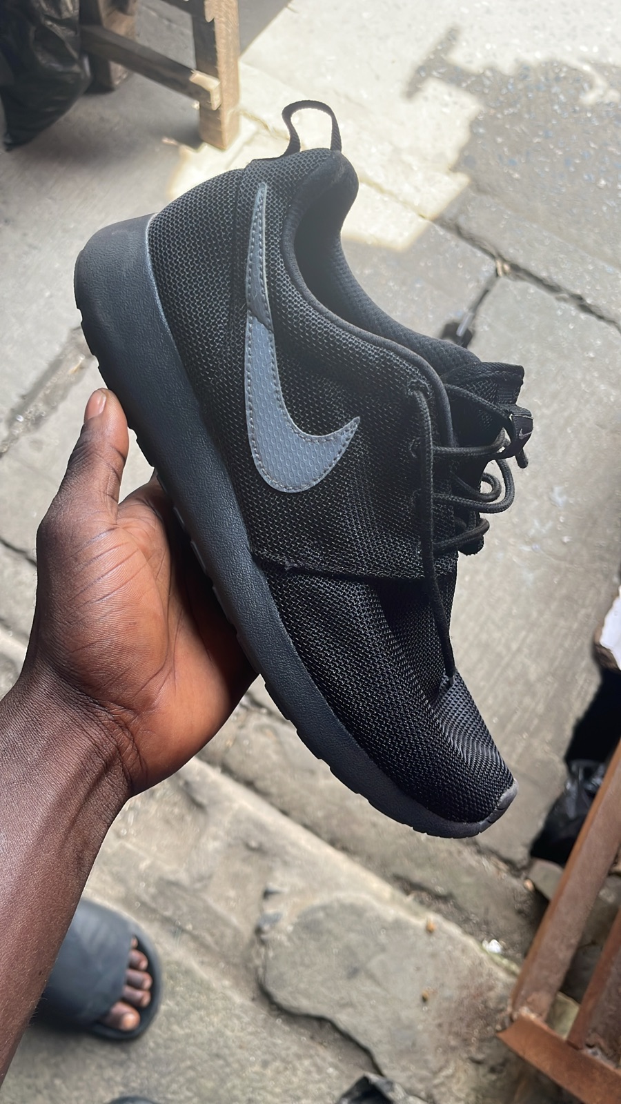 Black Nike Roshe Run Sneakers