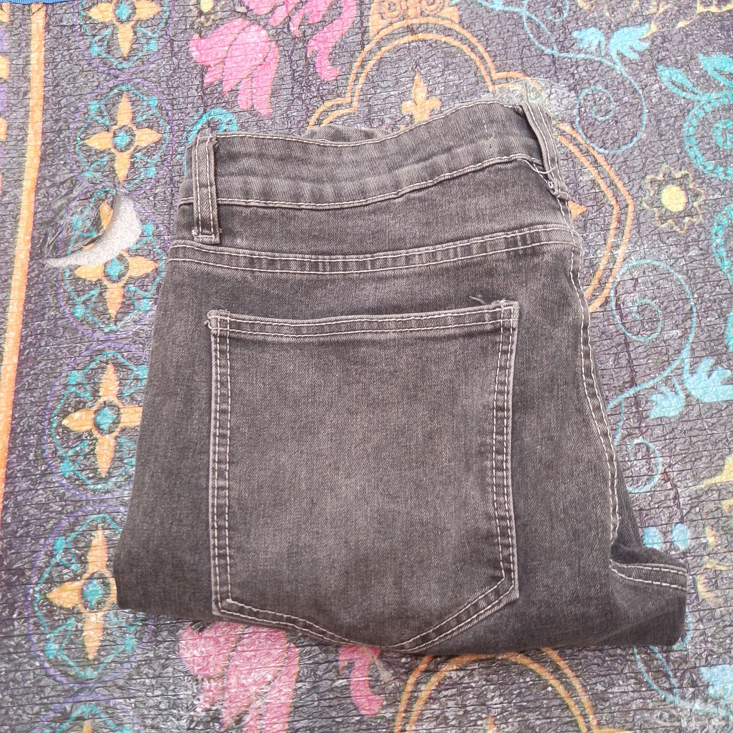 Men's Grey Washed Denim Jeans